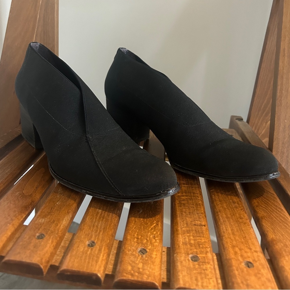 Stuart Weitzman Black Suede Heels